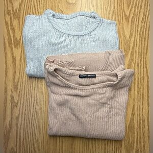 Brandy Melville Crewneck Sweaters bundle- Light Gray and light pink